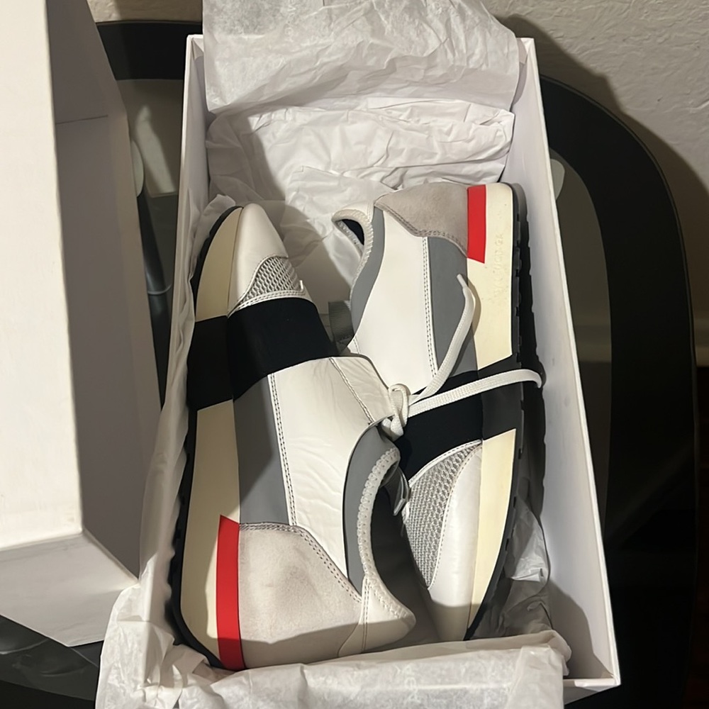 BALENCIAGA RACE RUNNERS‼️‼️ Size 40 - Picture 8 of 11